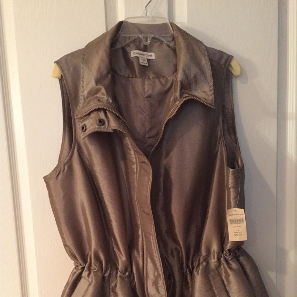 New with Tags - Coldwater Creel Vest - adjustable